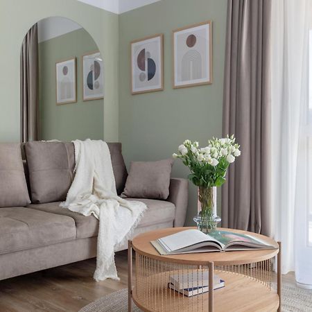 Dream Garden Apartment With Free Parking Sinaia Kültér fotó