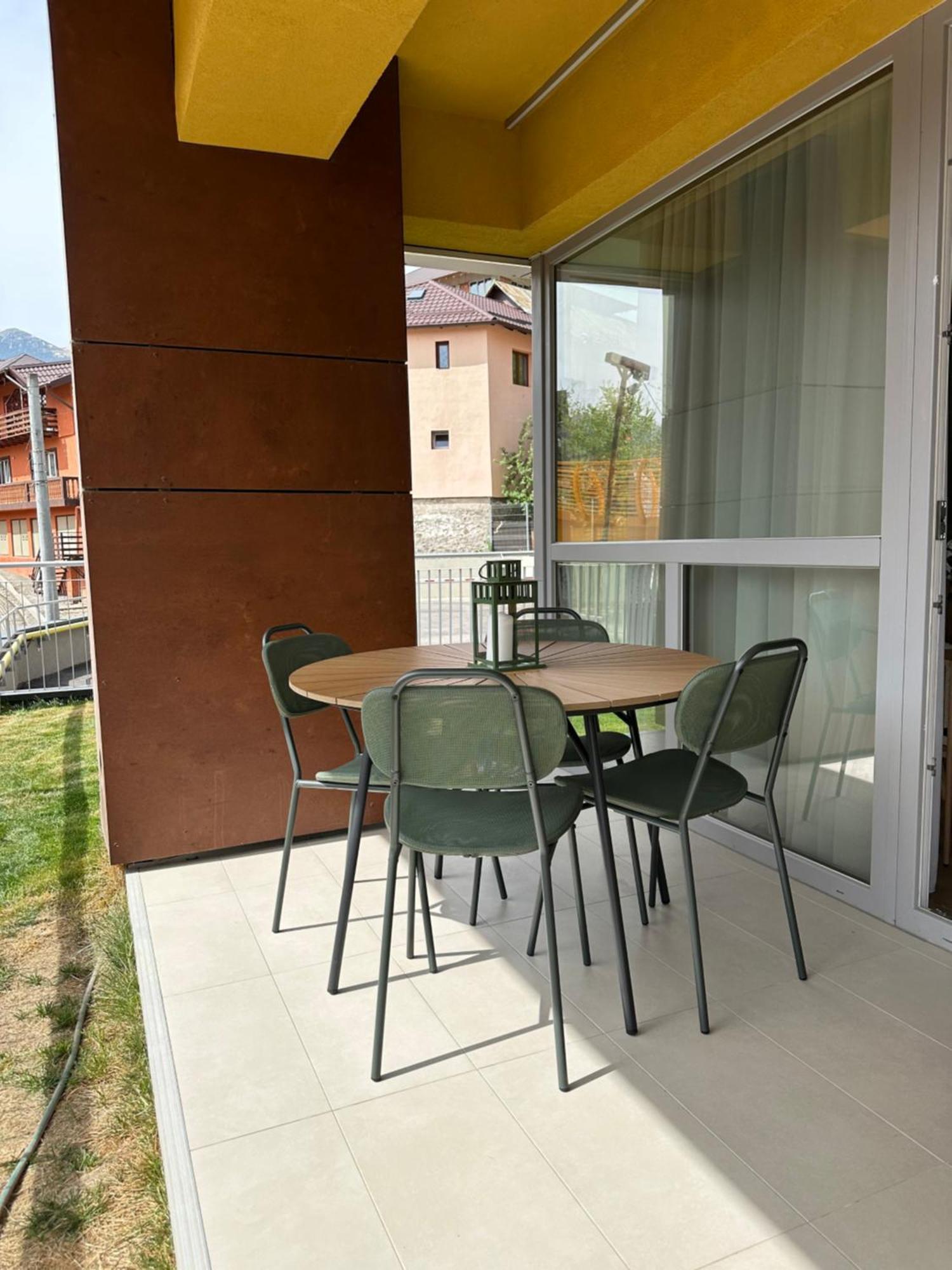 Dream Garden Apartment With Free Parking Sinaia Kültér fotó